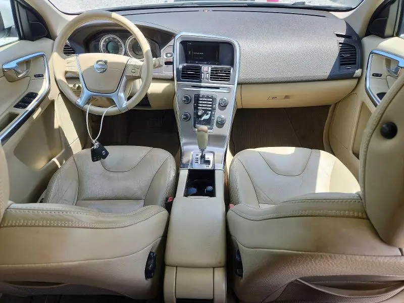 2012 VOLVO XC60 3.2  