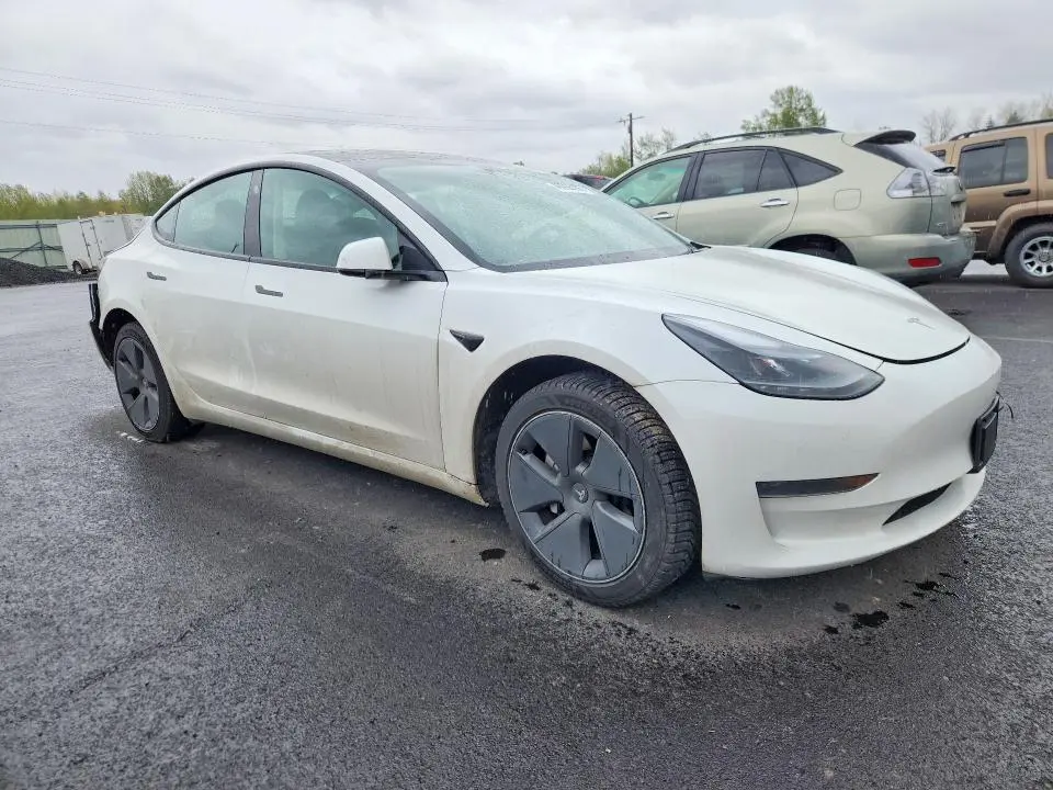 2026 TESLA MODEL 3   