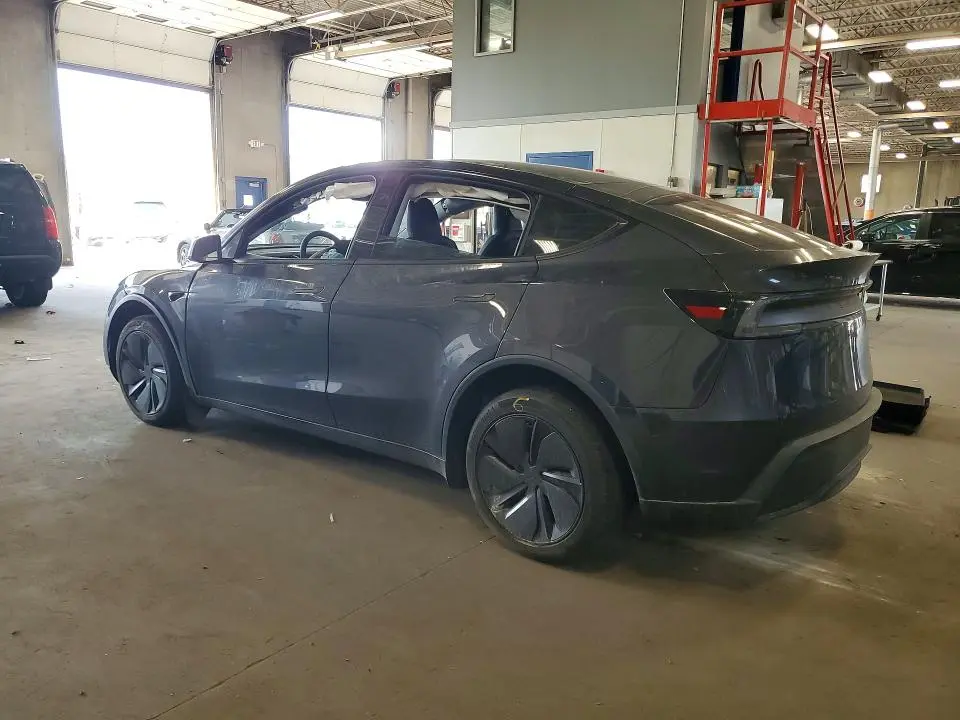 2026 TESLA MODEL Y   