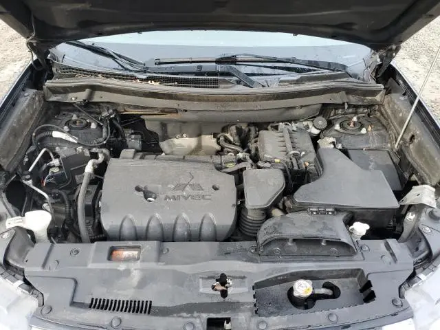 2019 MITSUBISHI OUTLANDER ES