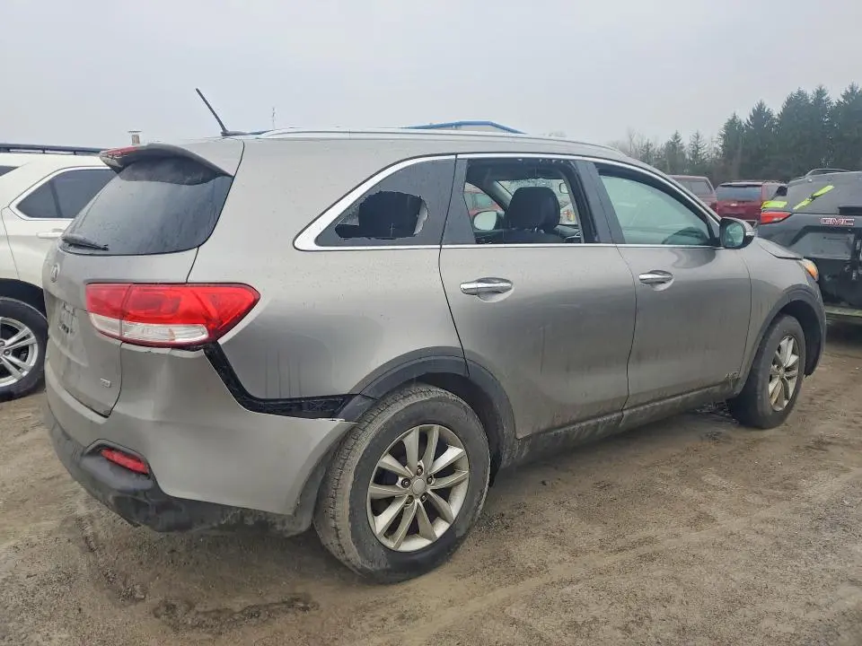 2016 KIA SORENTO LX  