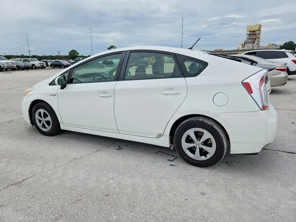 2013 TOYOTA PRIUS TWO  