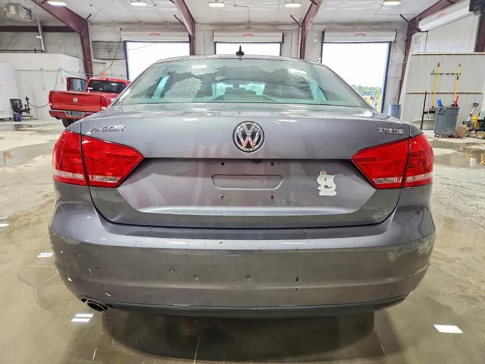 2014 VOLKSWAGEN PASSAT SE  