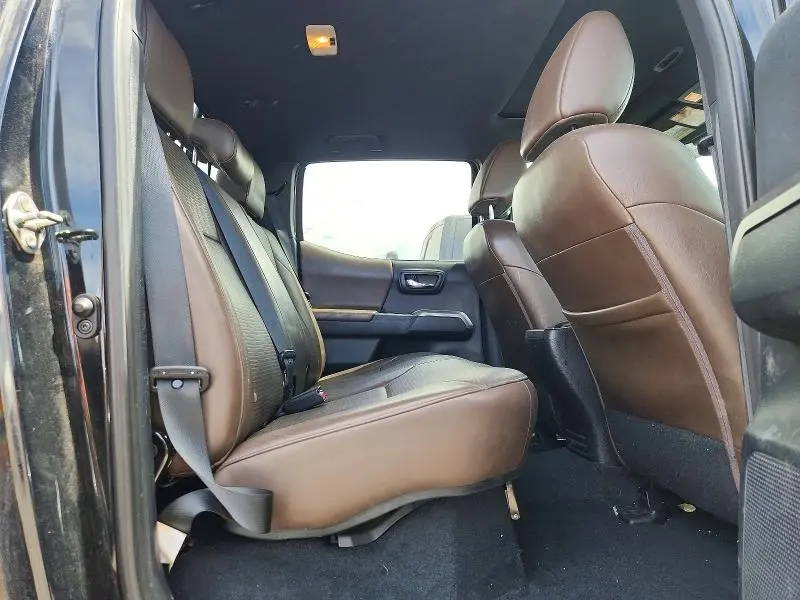 2016 TOYOTA TACOMA LIMITED  