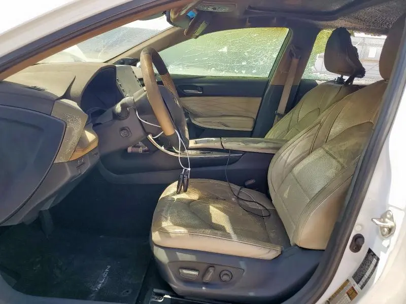 2020 TOYOTA AVALON LIMITED  