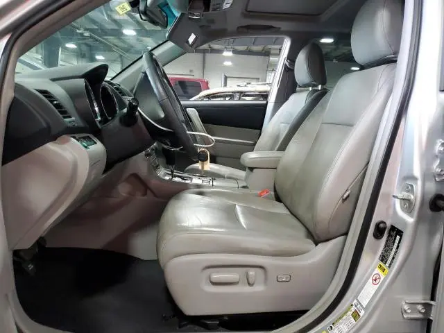 2013 TOYOTA HIGHLANDER BASE  