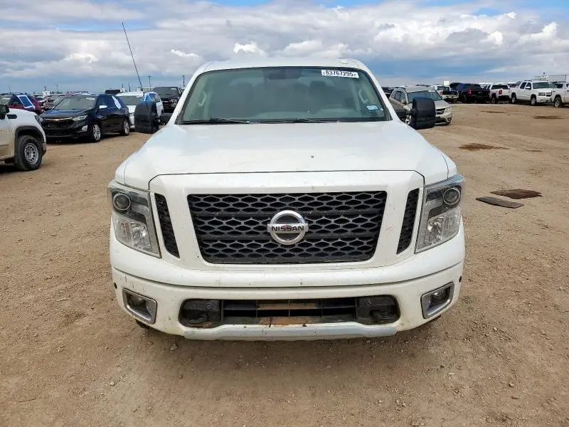 2018 NISSAN TITAN SV  