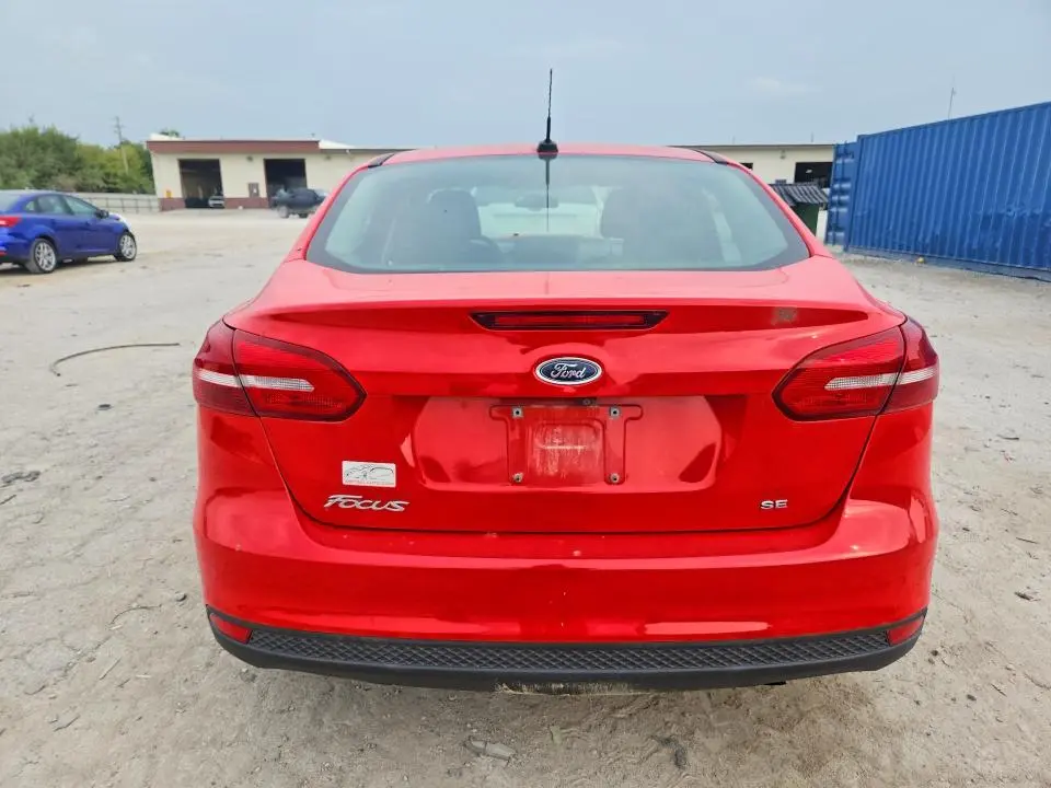 2017 FORD FOCUS SE  