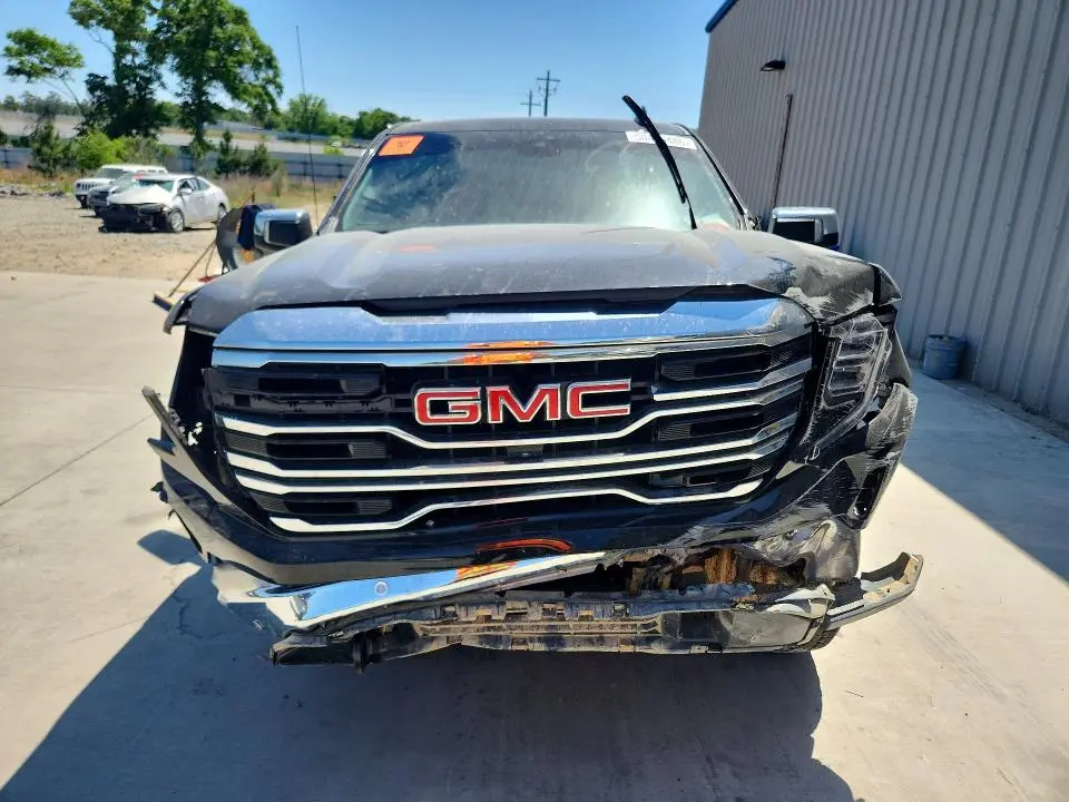 2023 GMC SIERRA K1500 SLT  