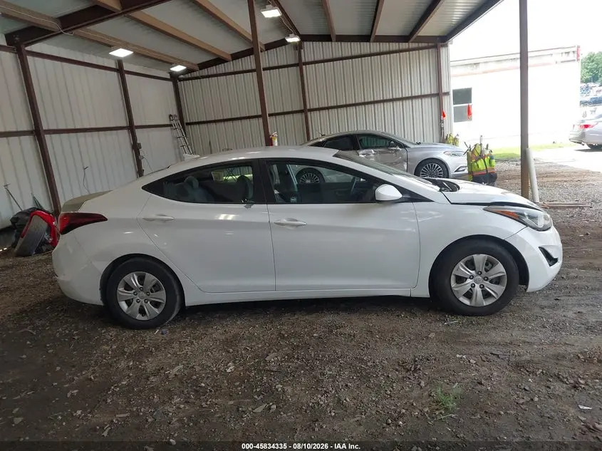 2016 HYUNDAI ELANTRA SE