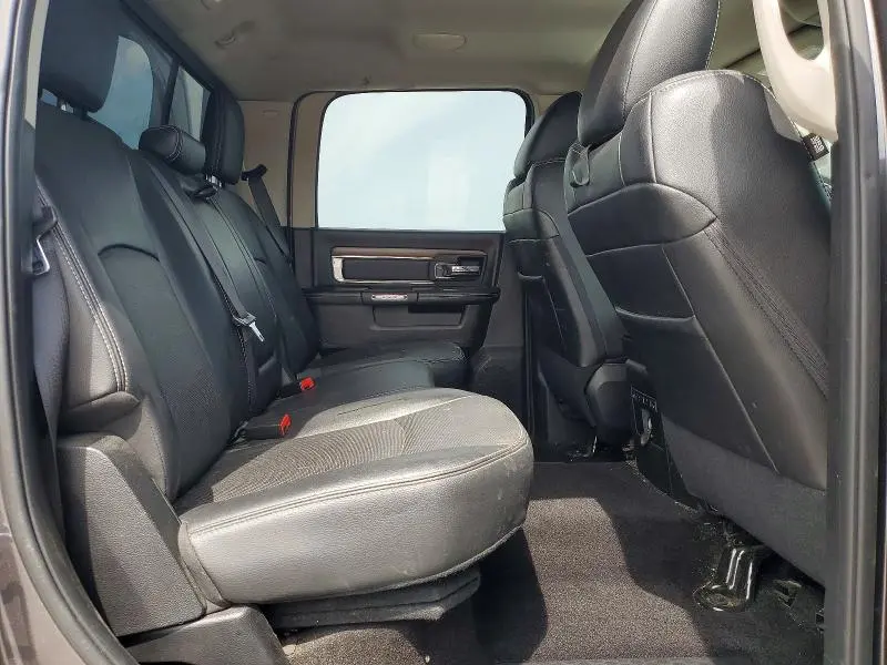 2016 RAM 1500 LARAMIE  
