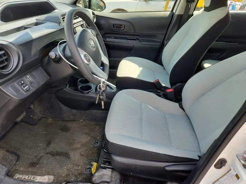 2015 TOYOTA PRIUS C ONE  