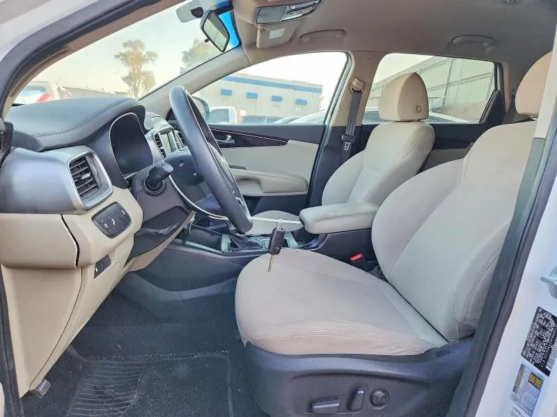 2019 KIA SORENTO LX V6  