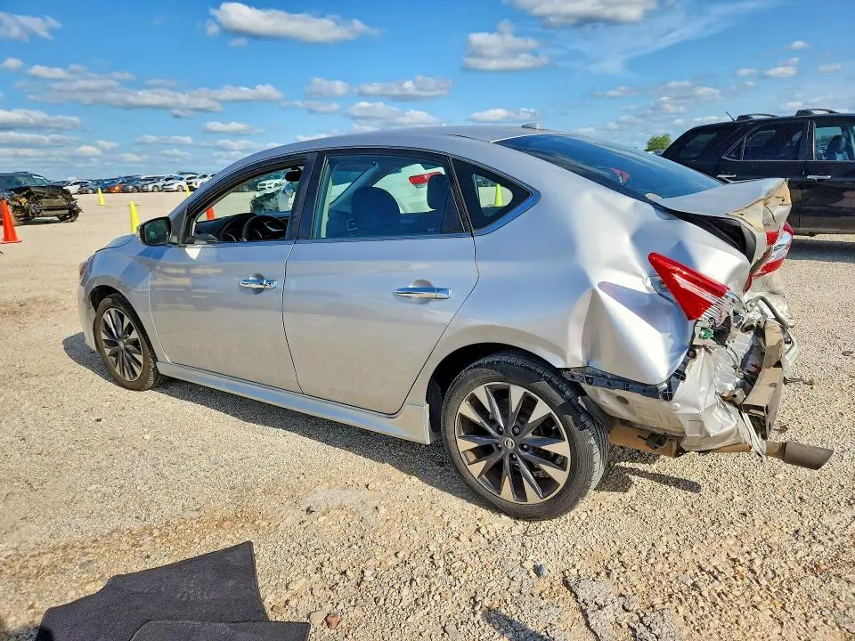 2016 NISSAN SENTRA SR  