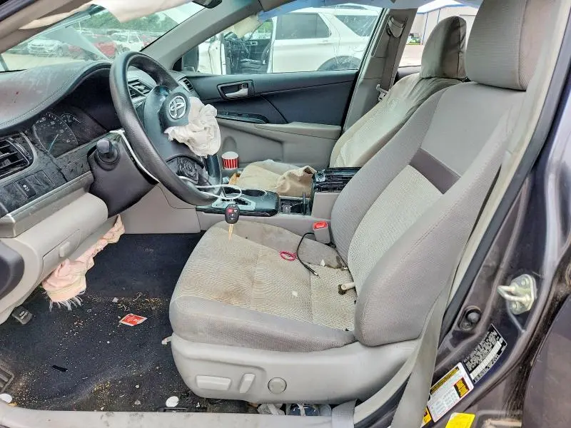 2014 TOYOTA CAMRY LE  