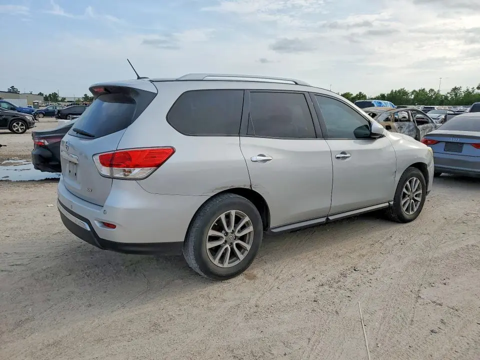 2015 NISSAN PATHFINDER SV  