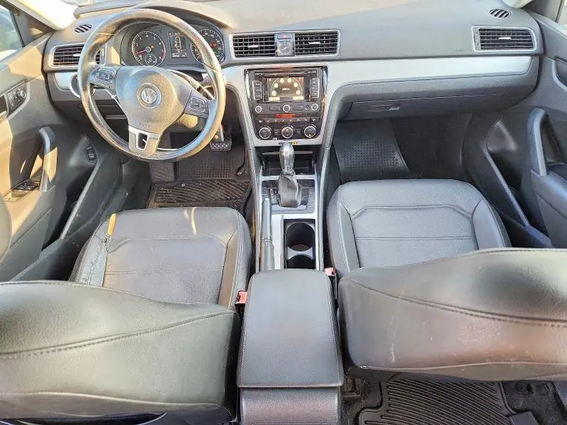 2012 VOLKSWAGEN PASSAT SE  