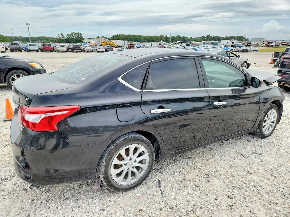 2019 NISSAN SENTRA SV  