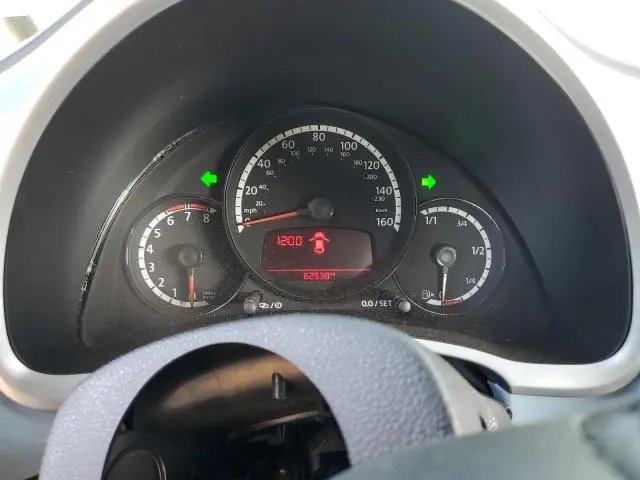 2013 VOLKSWAGEN BEETLE   