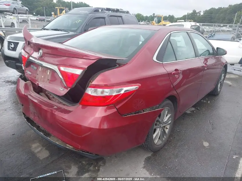 2016 TOYOTA CAMRY SE