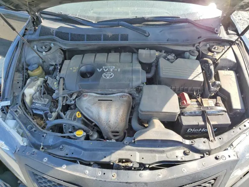 2010 TOYOTA CAMRY SE  