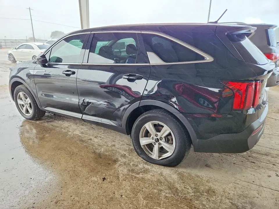 2022 KIA SORENTO LX  