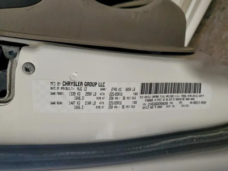 2013 DODGE GRAND CARAVAN SE  