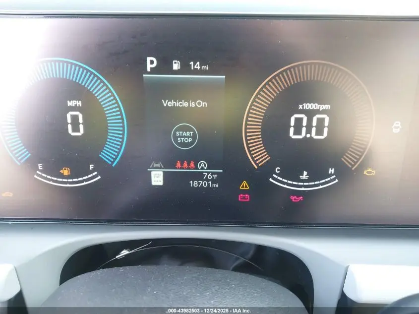 2025 HYUNDAI TUCSON SE