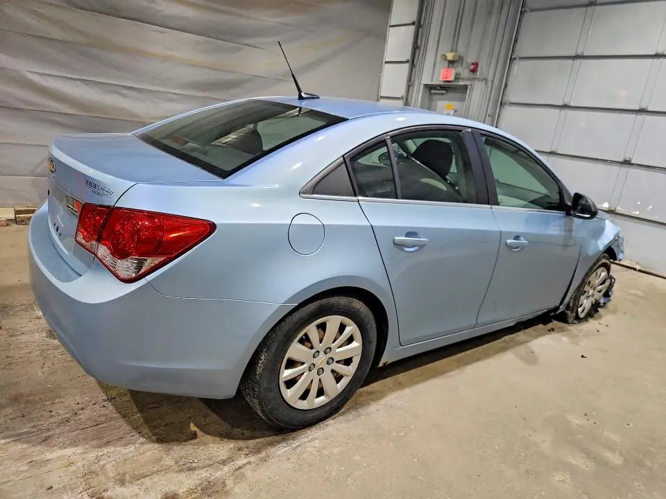 2011 CHEVROLET CRUZE LS  