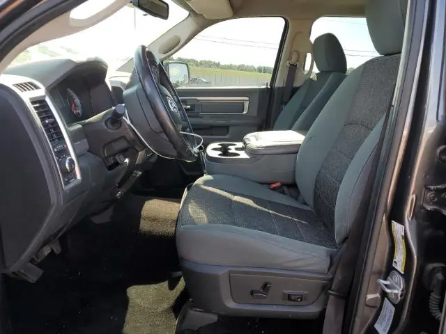 2015 RAM 1500 SLT  