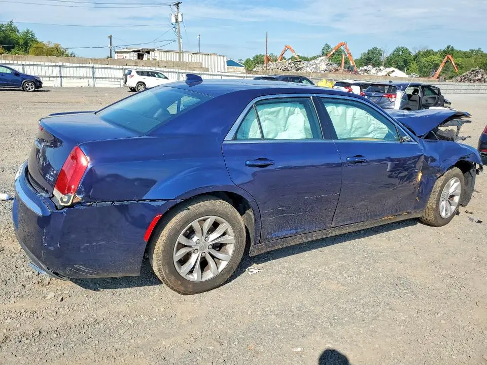 2016 CHRYSLER 300 LIMITED  