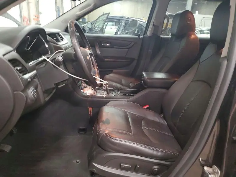 2017 CHEVROLET TRAVERSE LT  