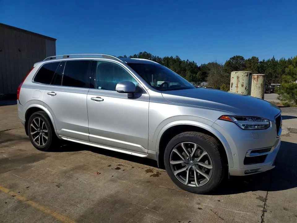 2017 VOLVO XC90 T6  