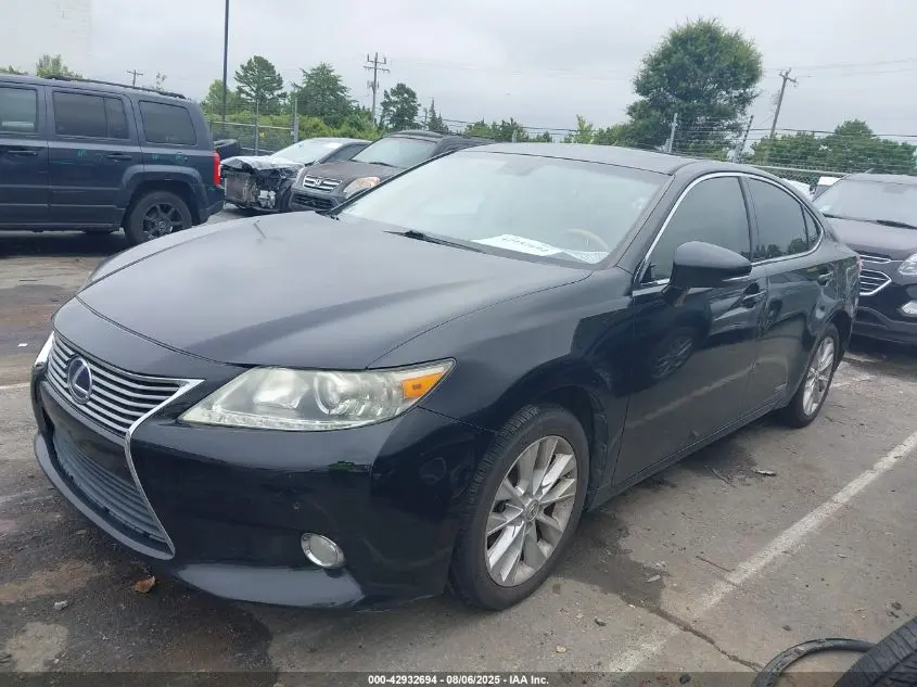 2013 LEXUS ES 300H  