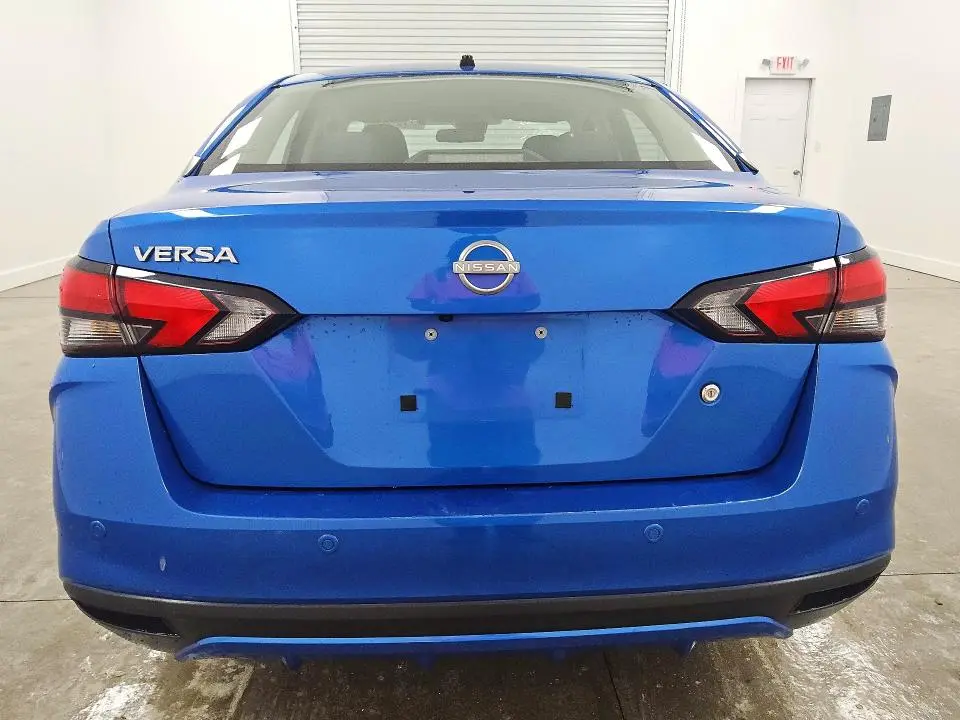 2024 NISSAN VERSA S  