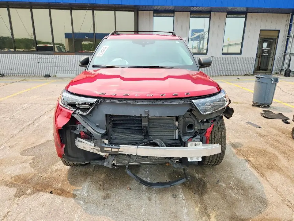 2021 FORD EXPLORER XLT  