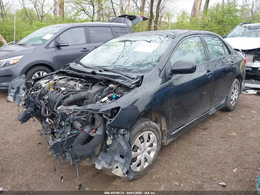 2013 TOYOTA COROLLA S