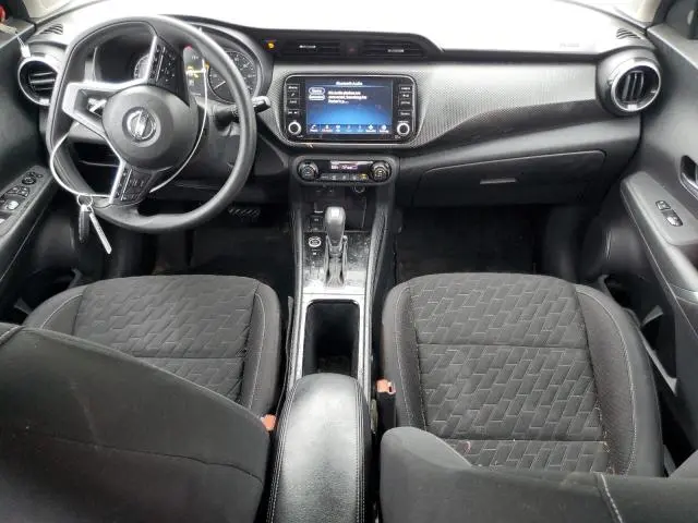 2021 NISSAN KICKS SV  