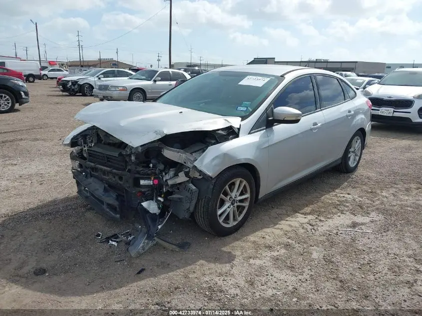 2015 FORD FOCUS SE