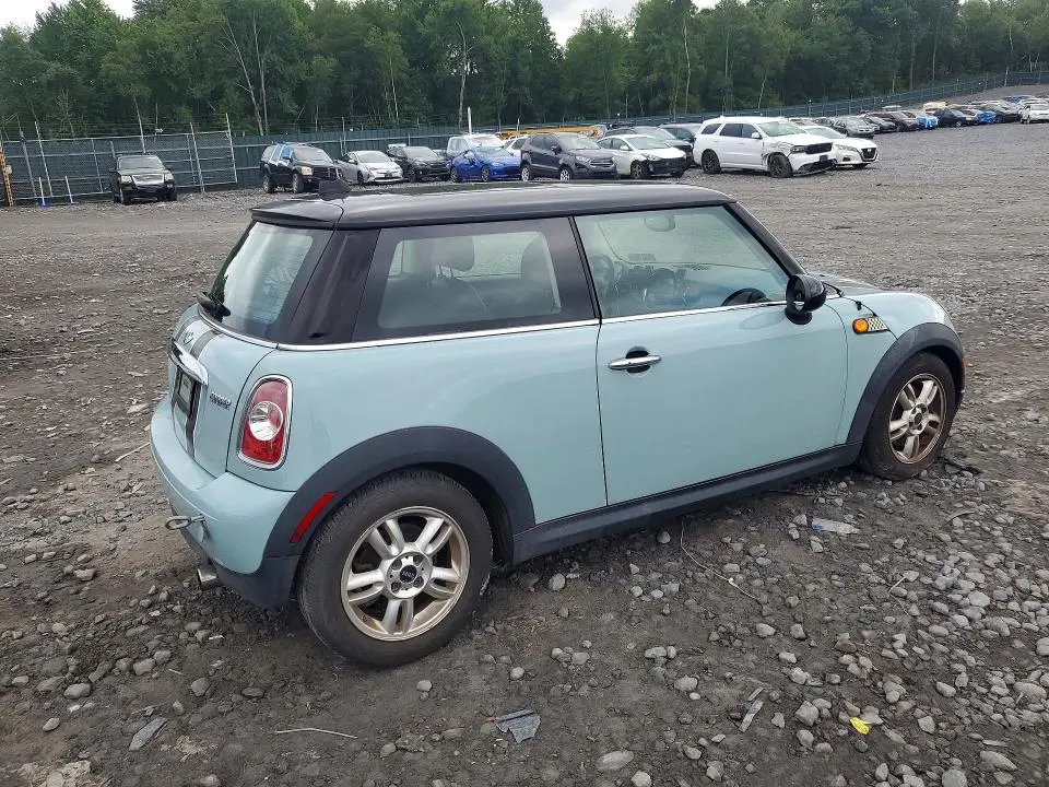 2012 MINI COOPER   