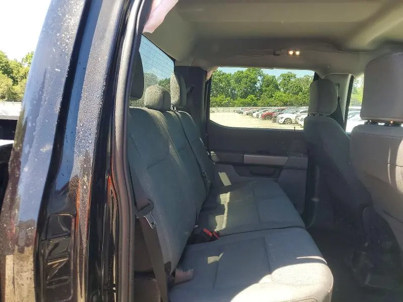 2025 FORD F150 XLT  