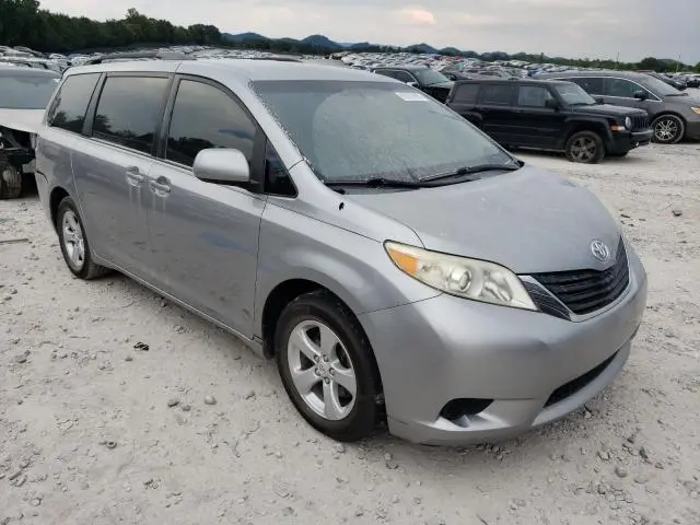 2012 TOYOTA SIENNA LE  