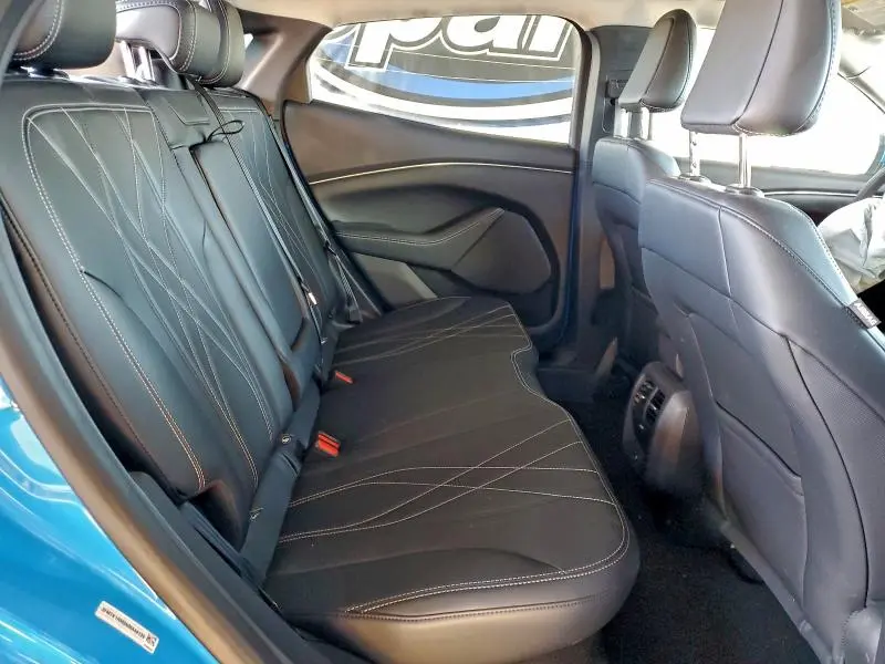 2022 FORD MUSTANG MACH-E SELECT  