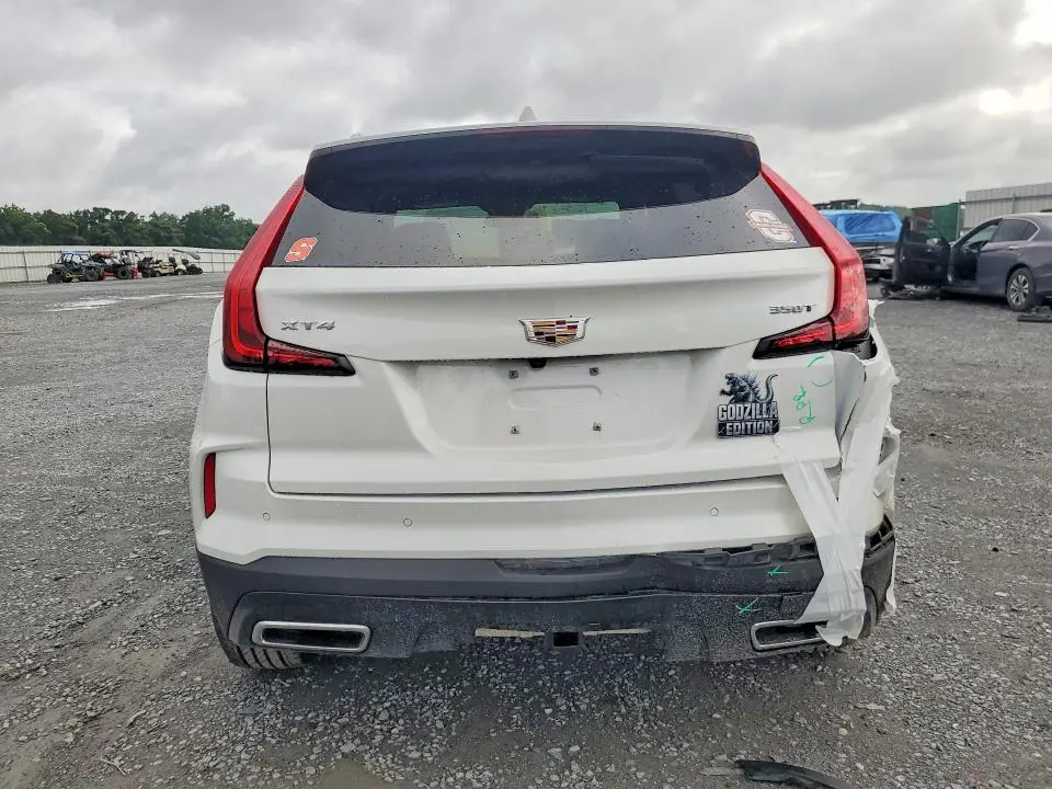 2024 CADILLAC XT4 PREMIUM LUXURY  