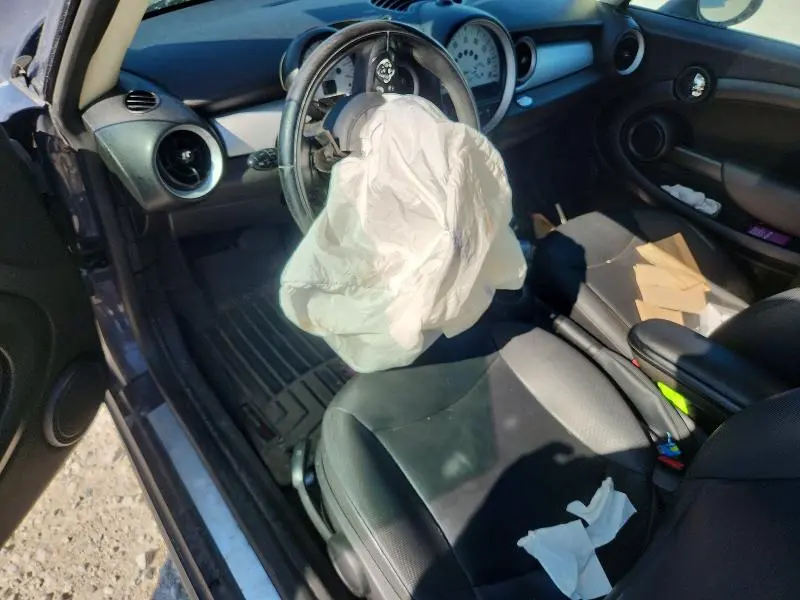 2013 MINI COOPER   