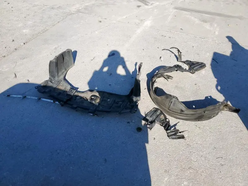 2011 TOYOTA YARIS BASE  