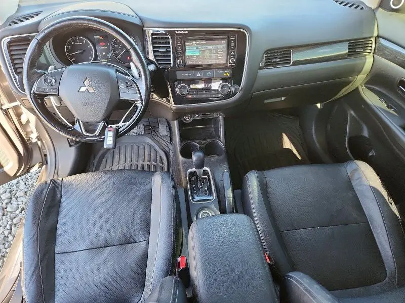 2016 MITSUBISHI OUTLANDER GT  