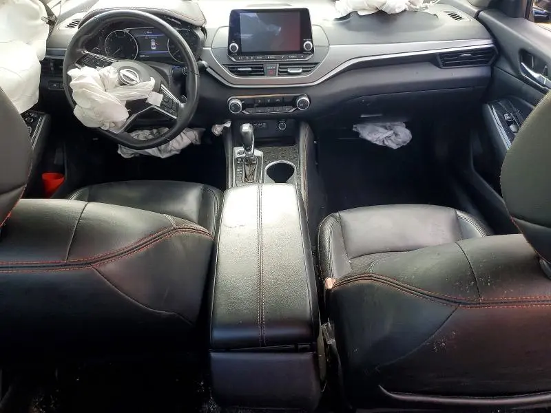 2024 NISSAN ALTIMA SR  