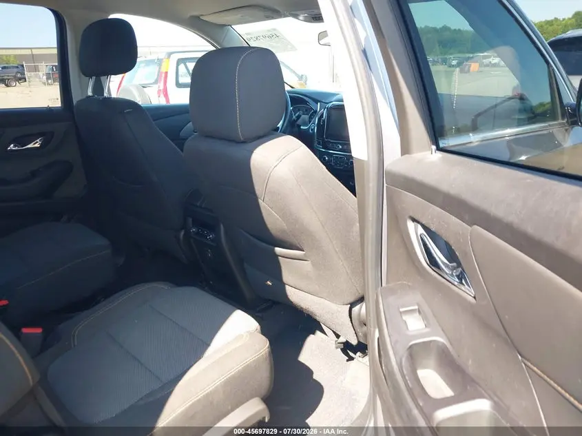 2018 CHEVROLET TRAVERSE LT CLOTH