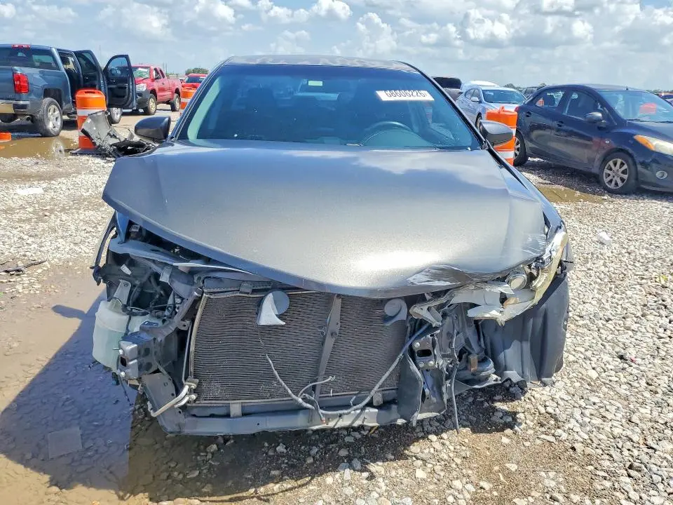 2013 TOYOTA CAMRY SE  